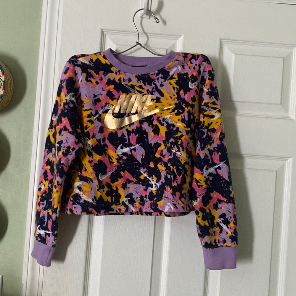 Nike sweatshirt